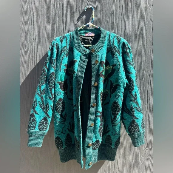 Vintage New Wang Kong Knit Cardigan With Floral Appliqué Size MD - Picture 4 of 16